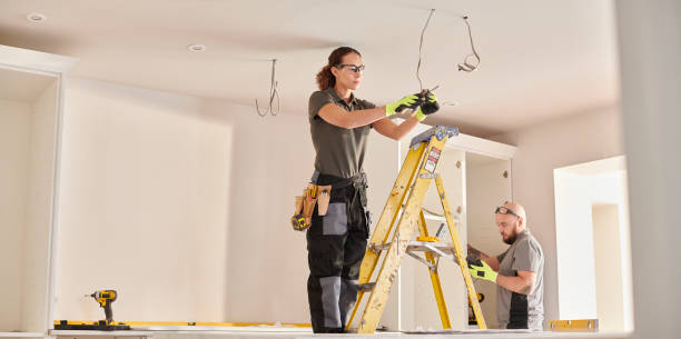 Best Affordable Emergency Electrician  in Merriam Woods, MO